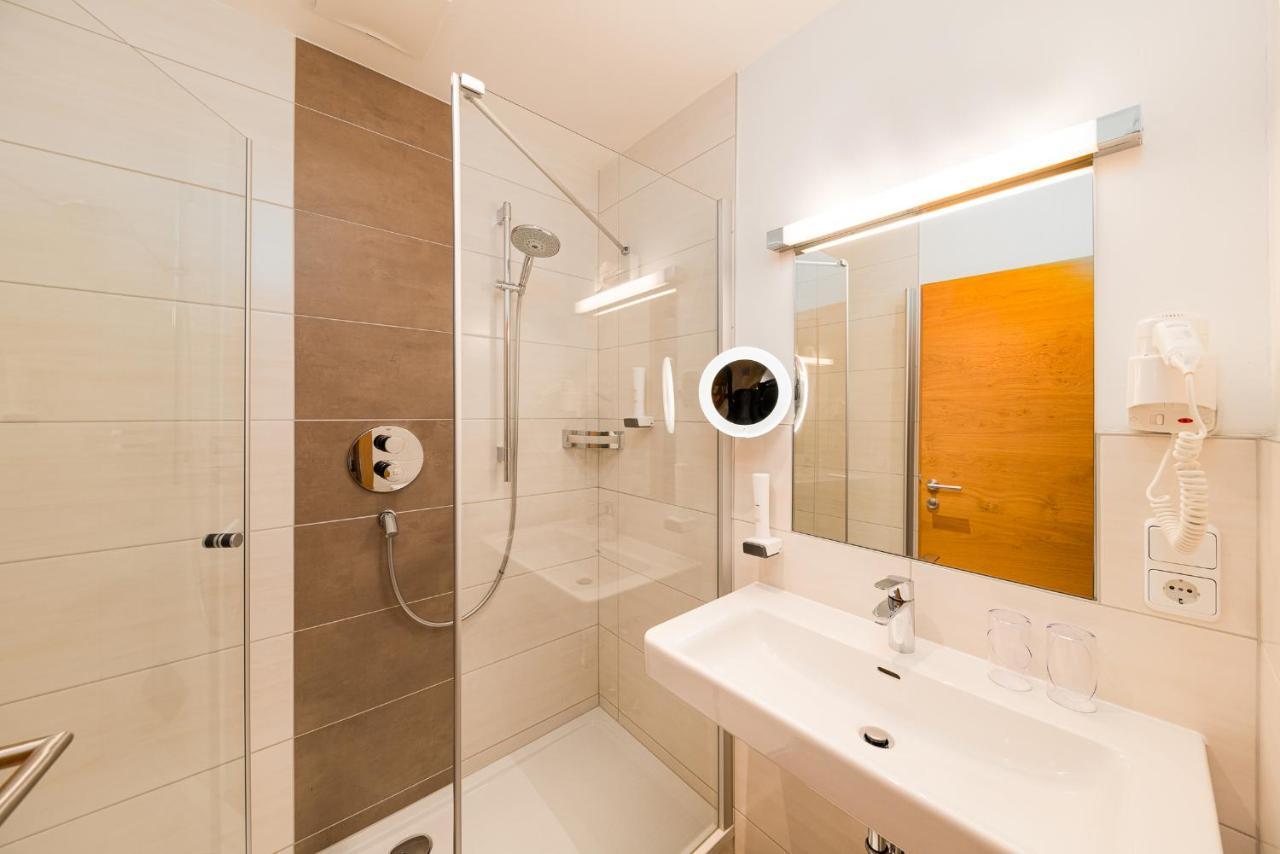 Hotel Heitzmann ミッタージル エクステリア 写真